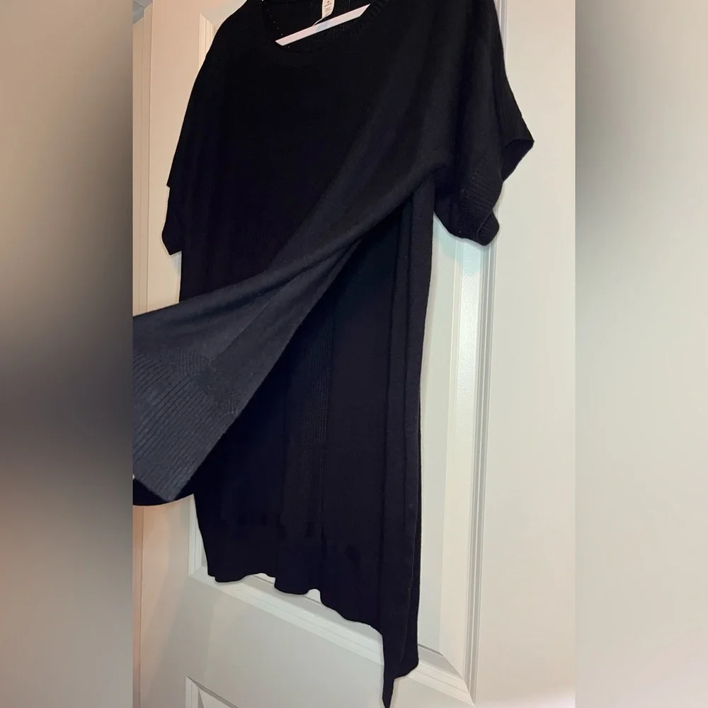 Lululemon Be At Ease Poncho in Black